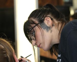 Maquilleuse spécialisée effets spéciaux de Morphorium SFX