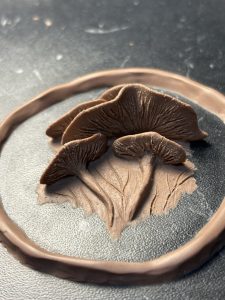 Sculpture inspirée du champignon infecté de The Last of Us, texture organique réaliste pour une prothèse de maquillage FX